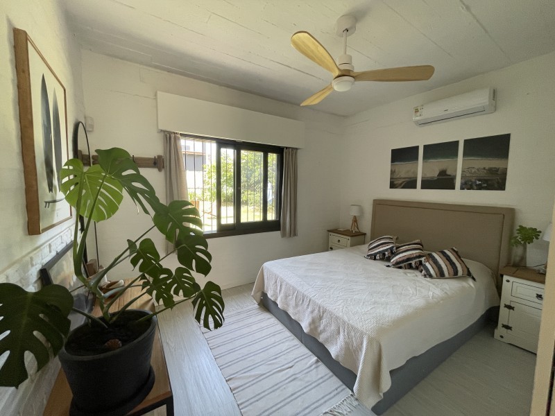 Muy linda casa en Manantiales en alquiler