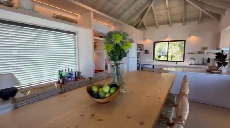 Importante casa en alquiler y venta recientemente construida con vista al mar en lo mejor de Montoya, La Barra.