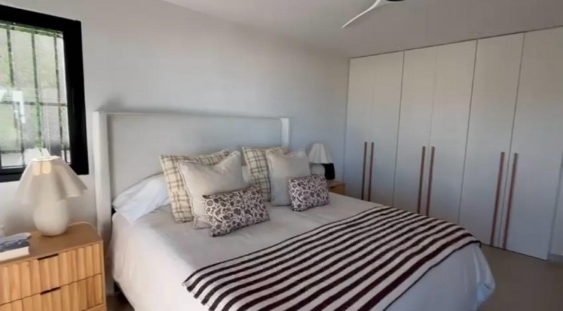 Importante casa en alquiler y venta recientemente construida con vista al mar en lo mejor de Montoya, La Barra.