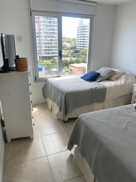 Depto en venta 3 dorm y dep en Playa Brava