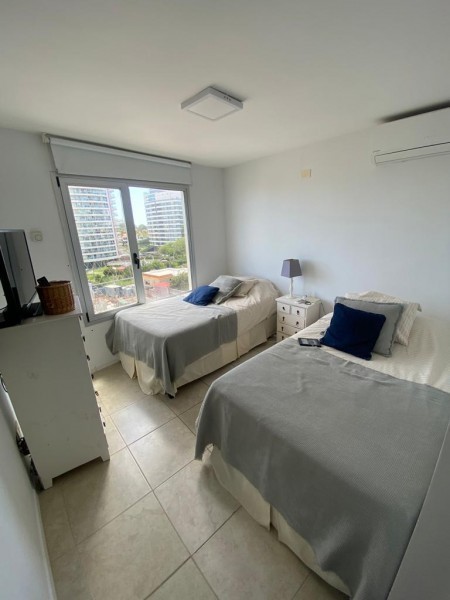 Depto en venta 3 dorm y dep en Playa Brava