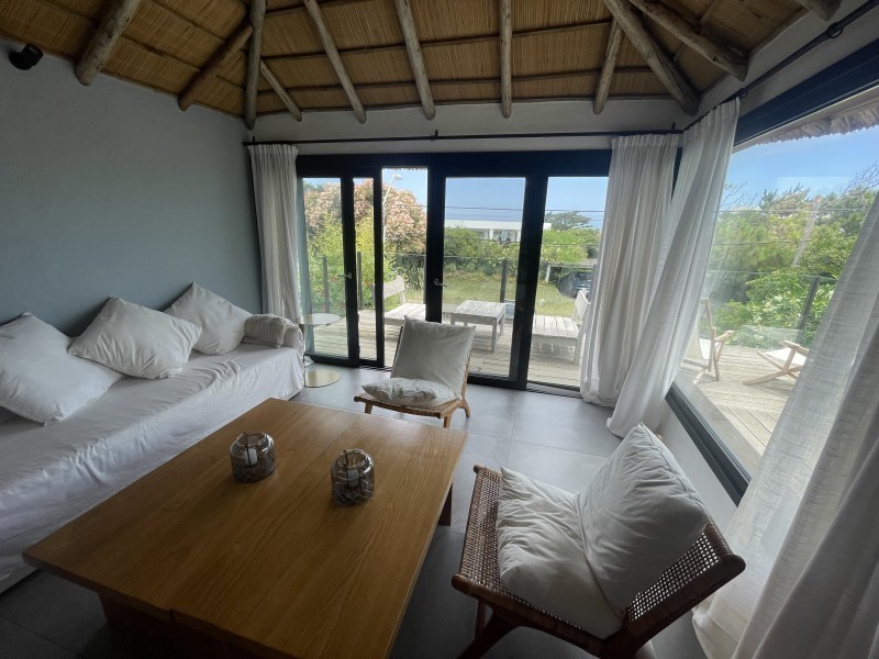 Casa remodelada en La Barra de la ruta al mar