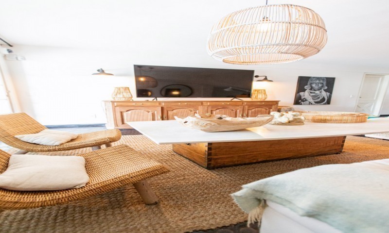 Casa en venta 5 dorm y dep con pileta en Playa Mansa