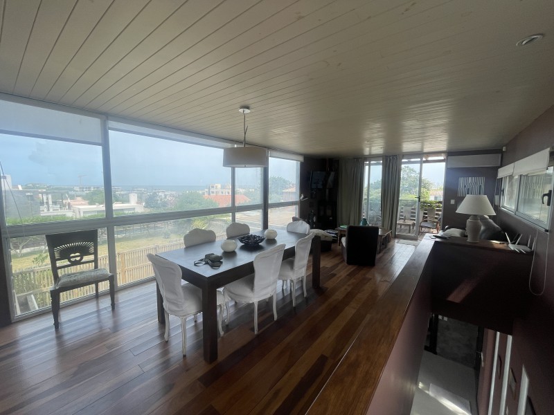 Casa en Manantiales con vista al mar