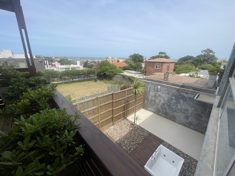 Casa en Manantiales con vista al mar