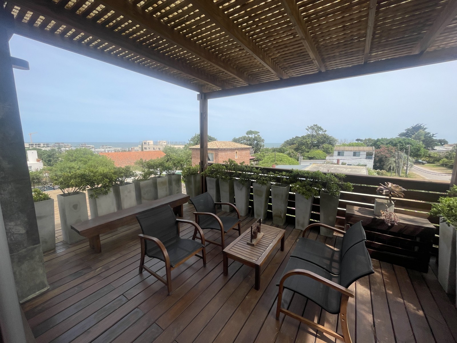 Casa en Manantiales con vista al mar