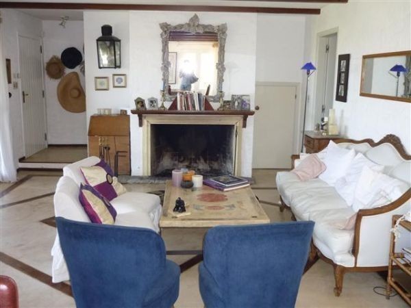 Encantadora casa en alquiler sobre Montoya, La Barra.