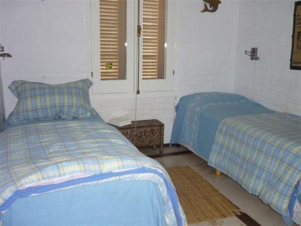 Encantadora casa en alquiler sobre Montoya, La Barra.