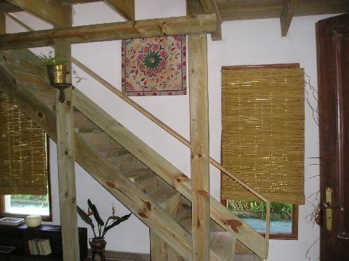 Simpático chalet en alquiler para disfrutar del bosque mirando el mar sobre La Barra.