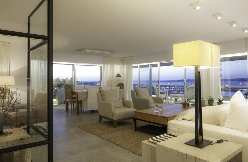 Departamento en alquiler con vista al puerto