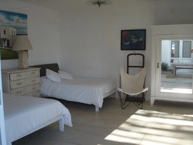 Excelente casa sobre la Playa para alquiler