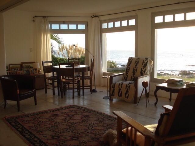 Excelente casa sobre la Playa para alquiler