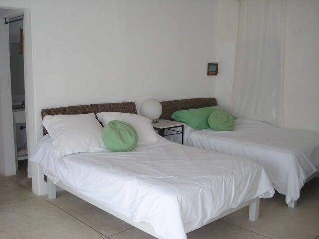 Excelente casa sobre la Playa para alquiler