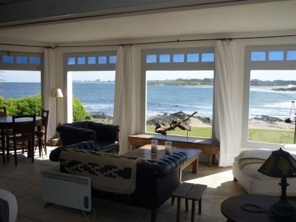 Excelente casa sobre la Playa para alquiler