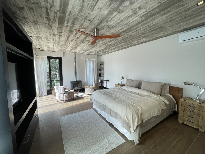 Excelente casa en Laguna Blanca en alquiler