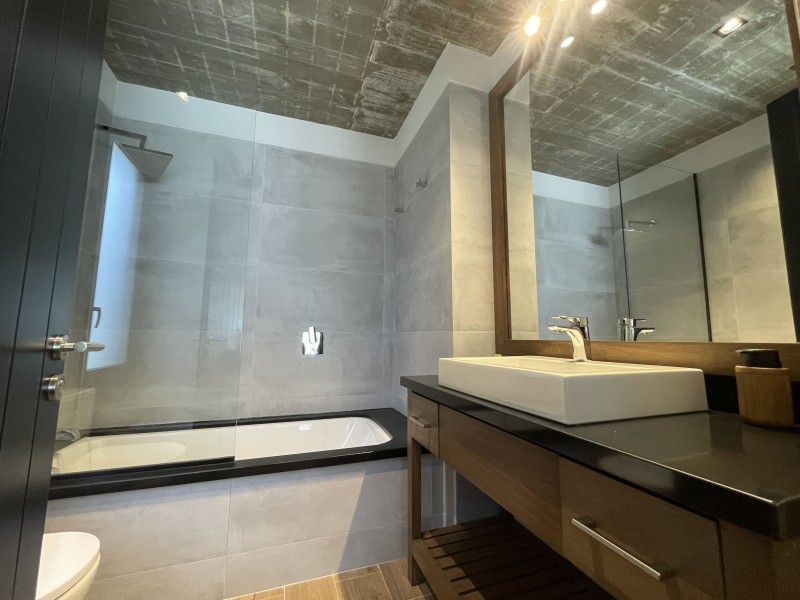 Excelente casa en Laguna Blanca en alquiler