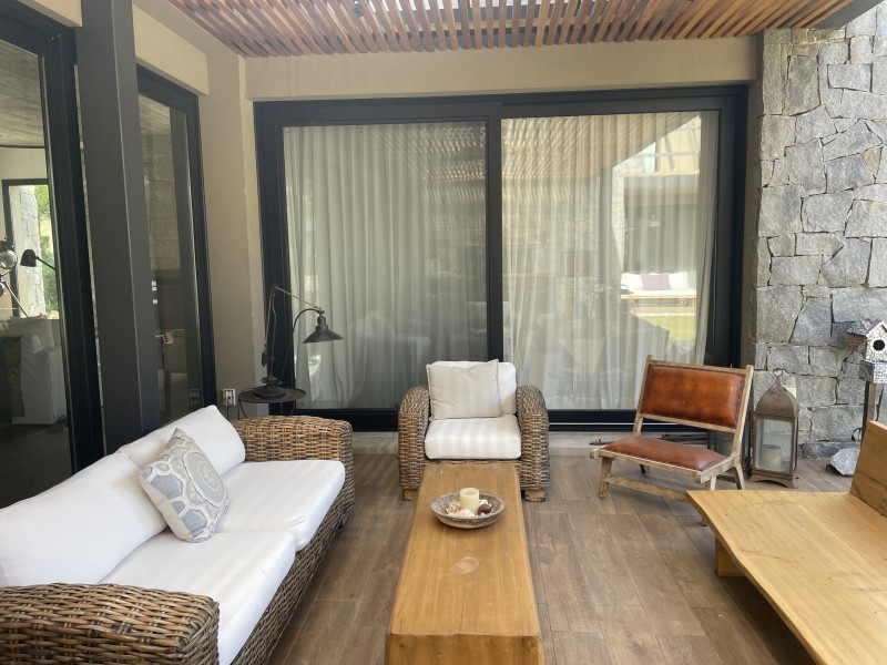Excelente casa en Laguna Blanca en alquiler