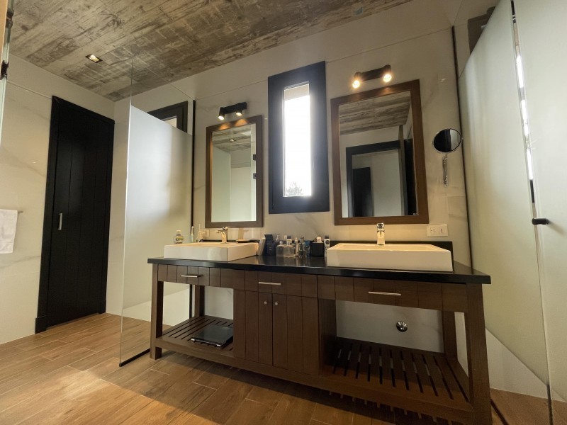 Excelente casa en Laguna Blanca en alquiler