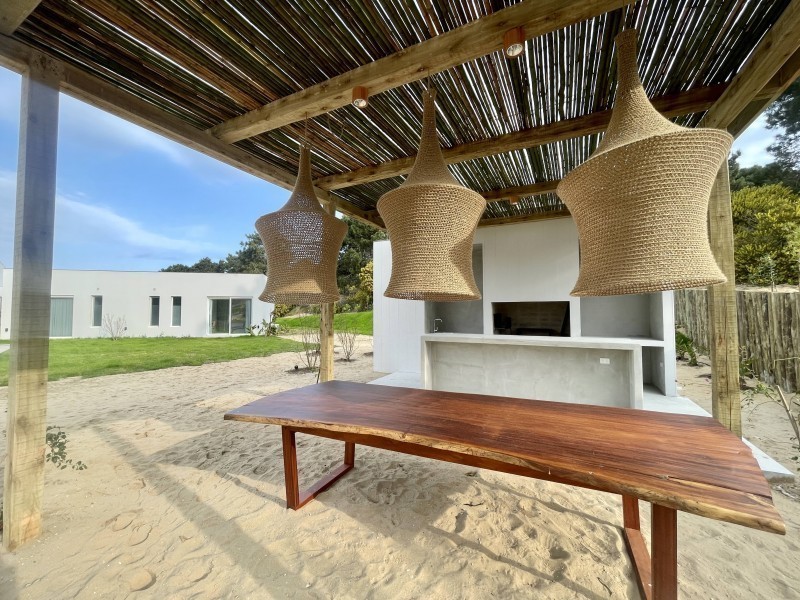 Muy linda casa en Laguna Escondida