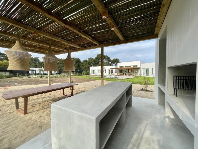 Muy linda casa en Laguna Escondida