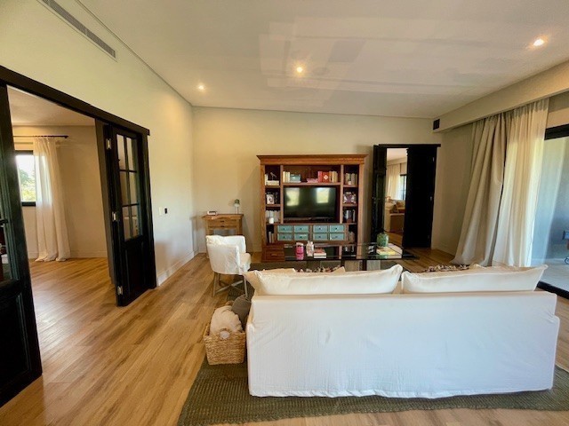 Alquiler de casa en Pueblo Mio de dos dormitorios