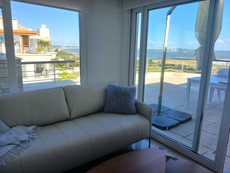 Espectacular Penthouse en primera línea al mar 