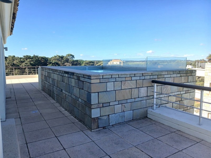 Espectacular Penthouse en primera línea al mar 