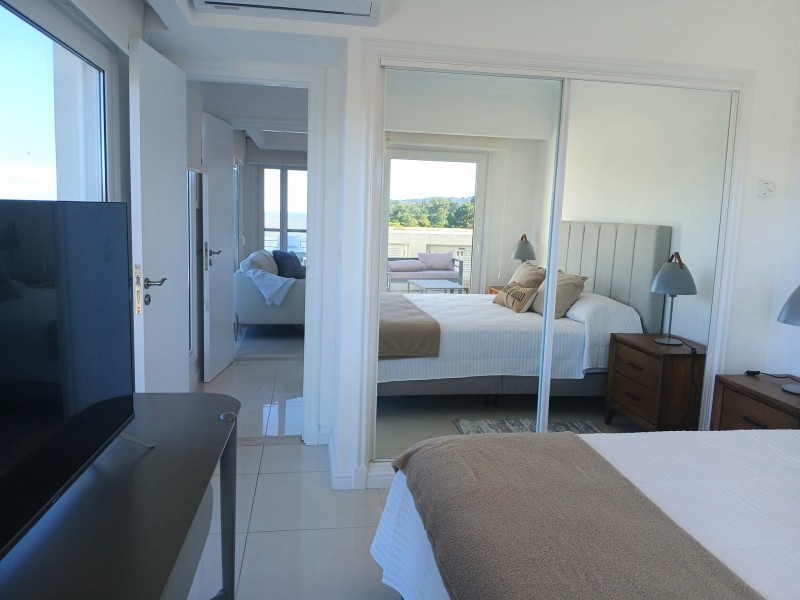 Espectacular Penthouse en primera línea al mar 