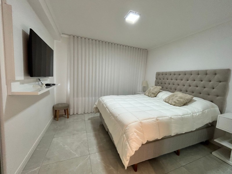 apartamento de 2 dormitoruis y 2 baños en parada 5 de la mansa