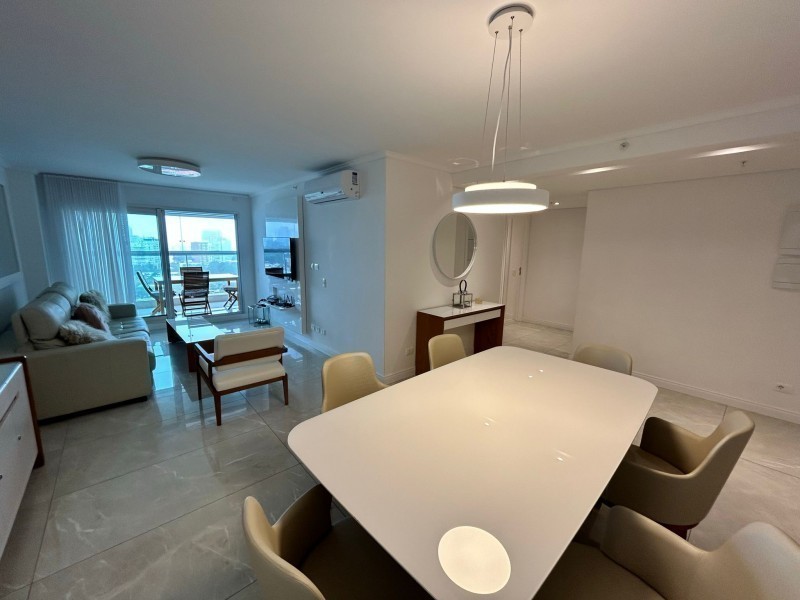 apartamento de 2 dormitoruis y 2 baños en parada 5 de la mansa