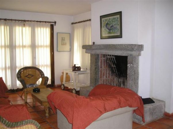 Importante casa en alquiler y venta a poquitas cuadras de La Posta del Cangrejo, La Barra.