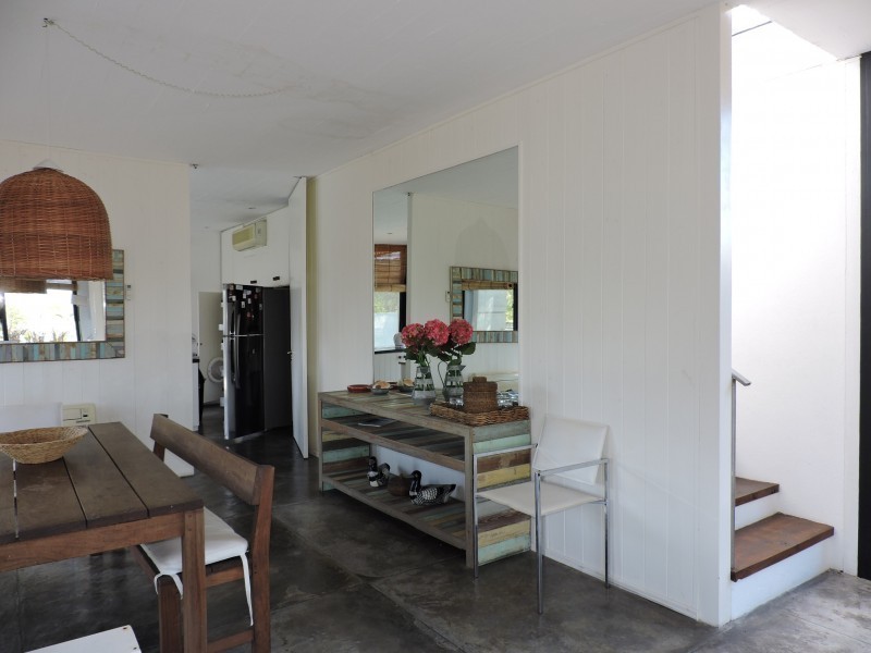 Casa en alquiler y venta sobre la playa en Punta Piedras, La Barra.