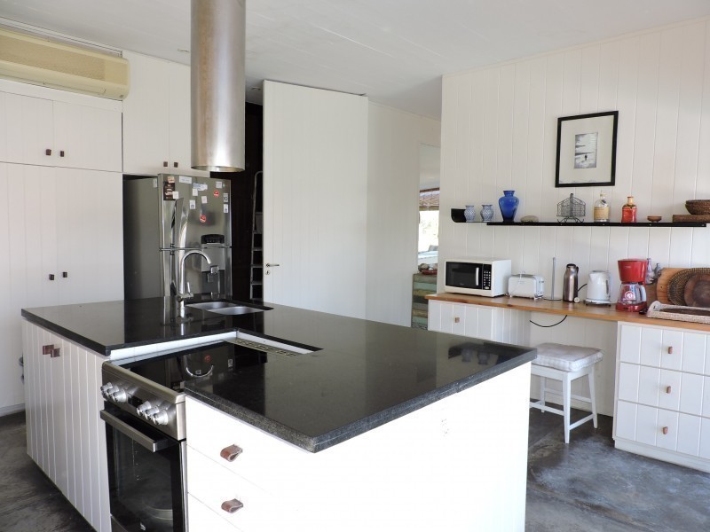 Casa en alquiler y venta sobre la playa en Punta Piedras, La Barra.