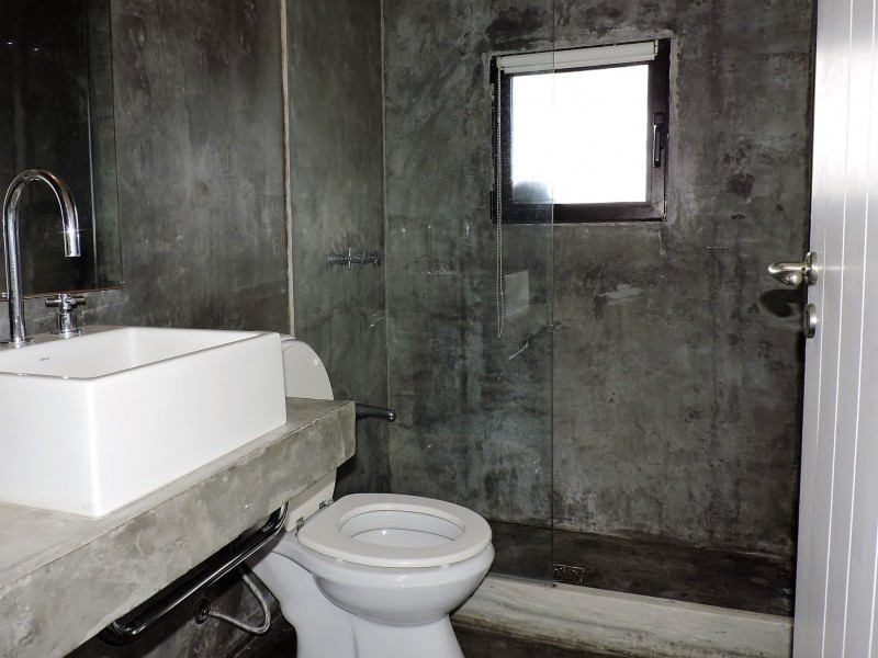 Casa en alquiler y venta sobre la playa en Punta Piedras, La Barra.