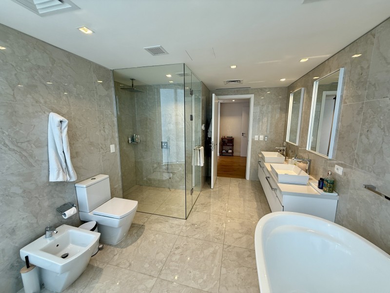 Espectacular departamento en Torre Trump