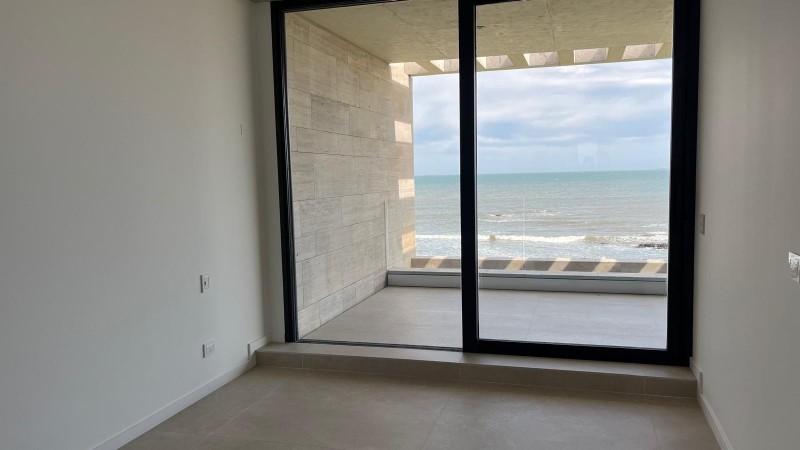 Casa Arte Barra en venta sobre el mar 