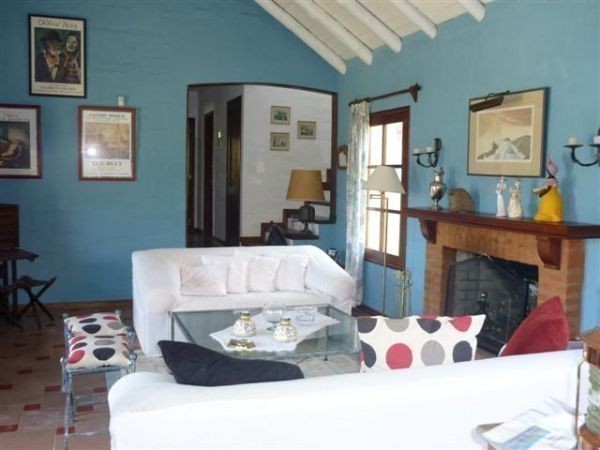 Hermosa casa en alquiler en el Club de La Barra.