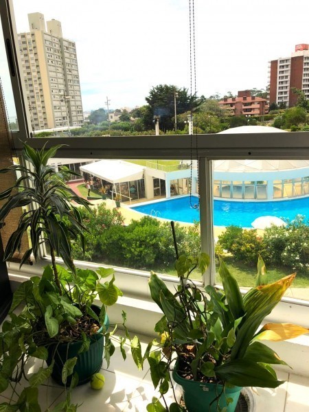 Cómodo dpto en alquiler a pasos del mar 