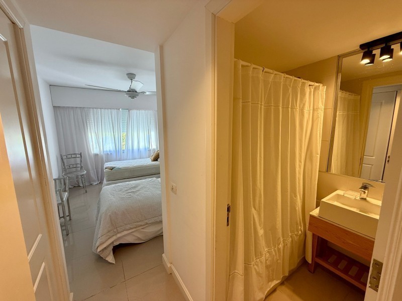 Departamento en alquiler en playa Bikini