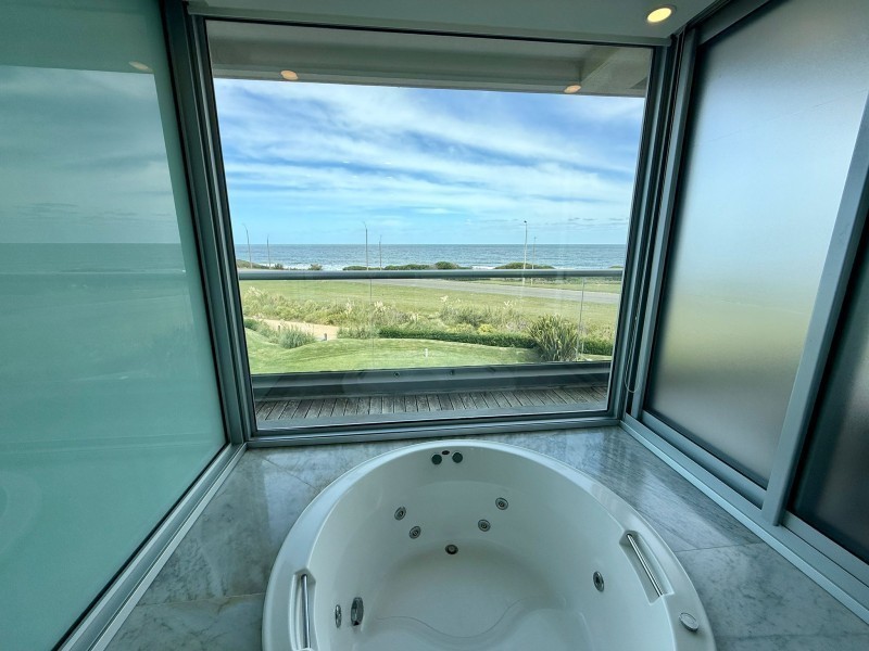 Exclusivo departamento con Vista al Mar