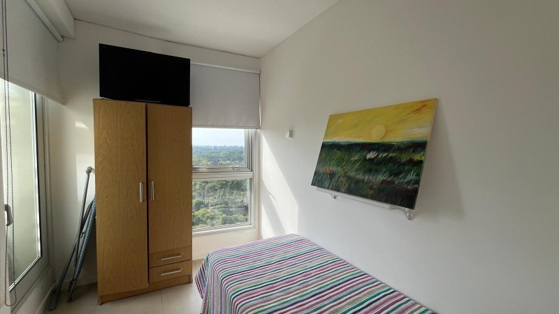 Departamento en Venta con 2 Suites y Balcón