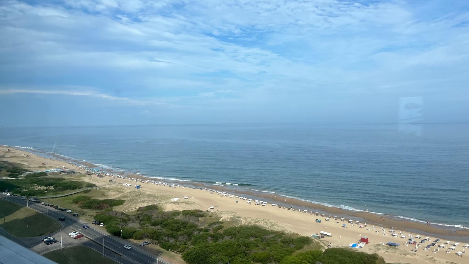 Departamento en Venta con 2 Suites y Balcón