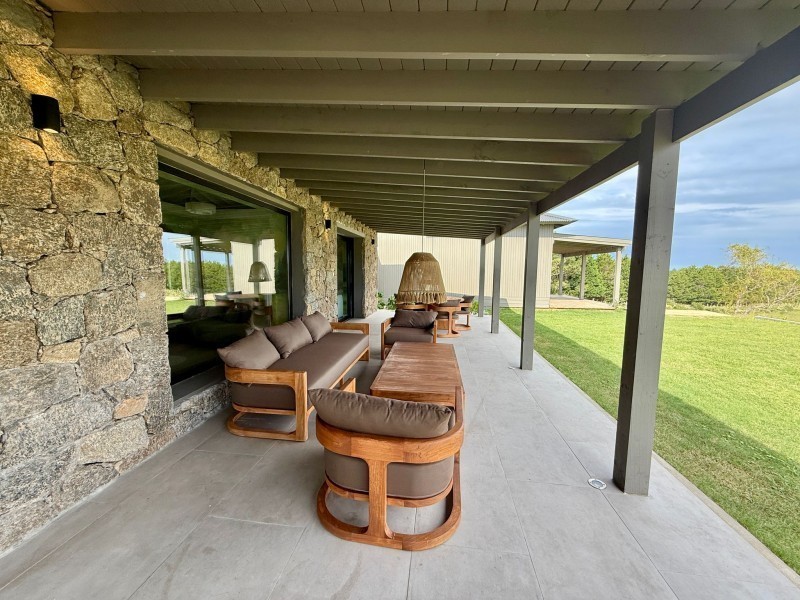 Exclusiva Chacra en Venta, espacios amplios y confort unico