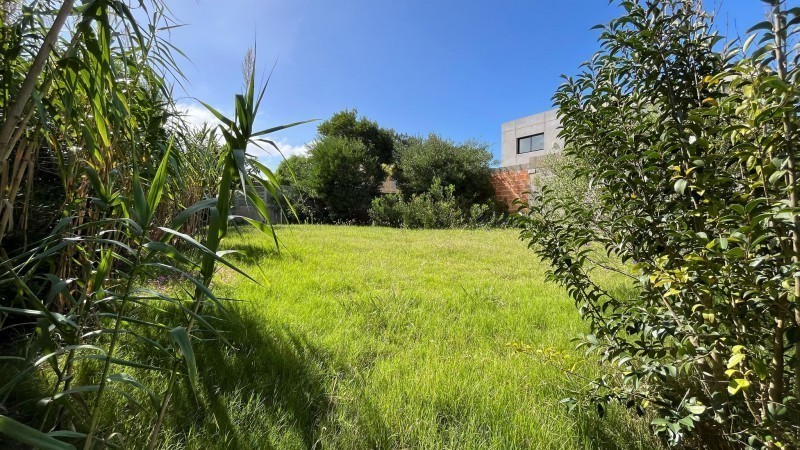 Lote en venta en Manantiales