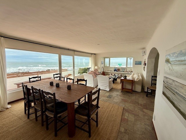 Casa frente al mar en La Peninsula