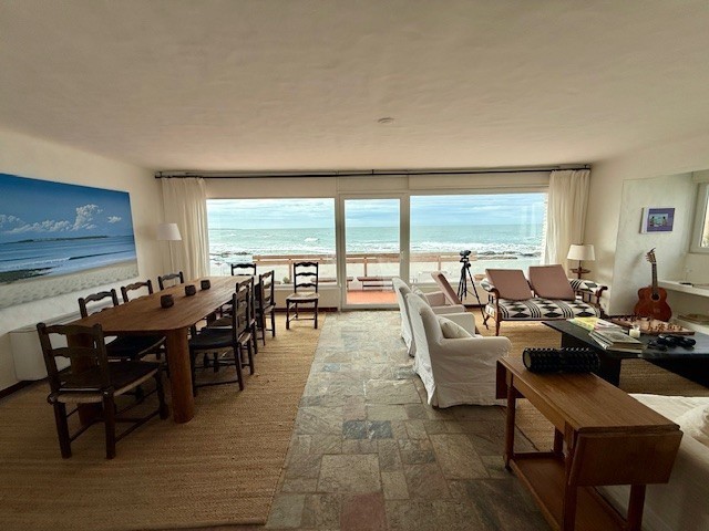 Casa frente al mar en La Peninsula
