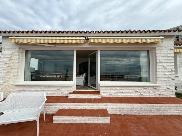 Casa frente al mar en La Peninsula