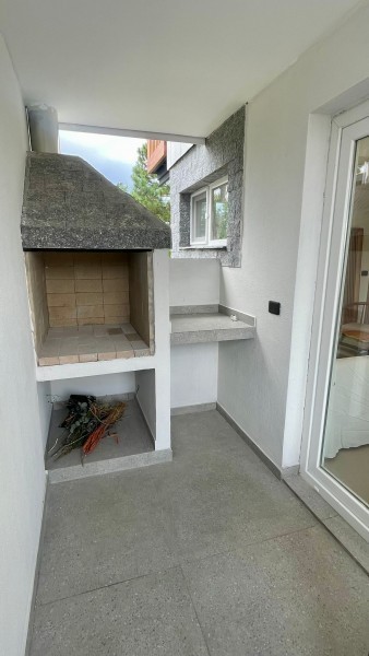 Casa a estrenar en complejo 
