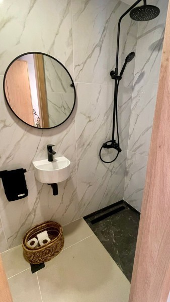 Casa a estrenar en complejo 