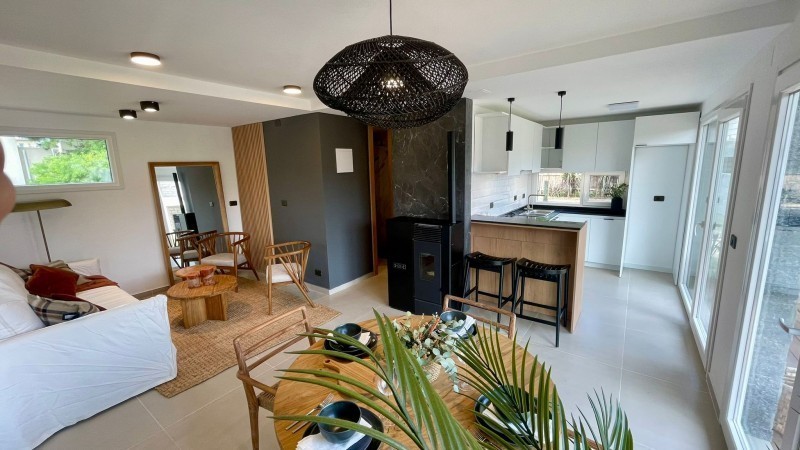 Casa a estrenar en complejo 